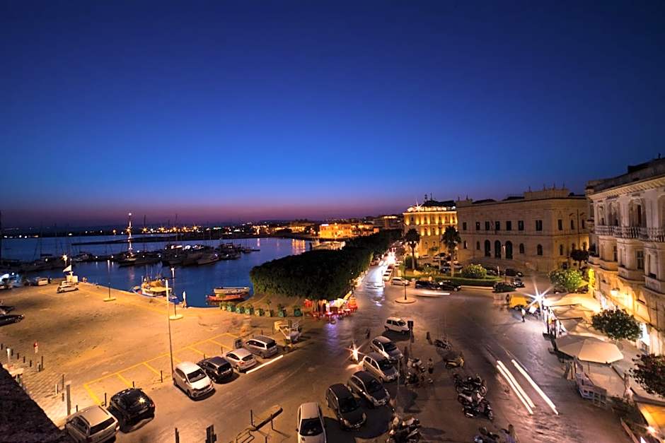 Palazzo Giunta - Porta Marina Ortigia