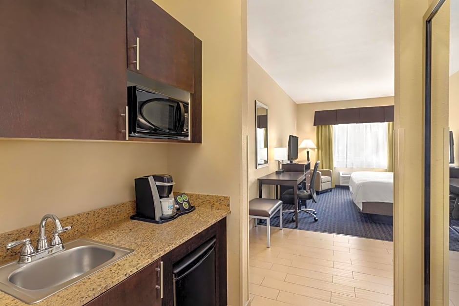 Holiday Inn Express Hotel & Suites Edmond By IHG