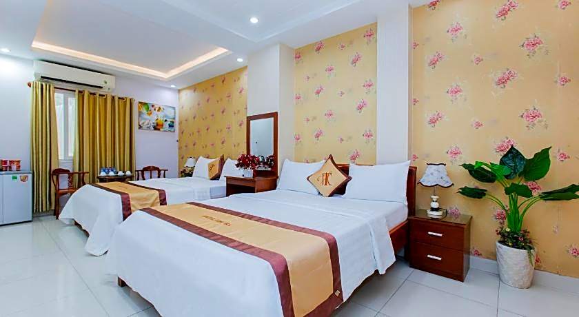 Thu Ha Airport Hotel