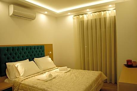 Double Room with Balcony and Sea View