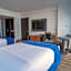 Wyndham Guayaquil, Puerto Santa Ana