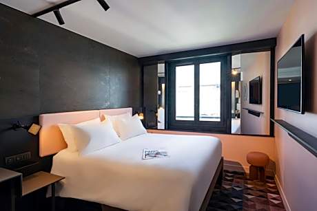 2 double room next to each other