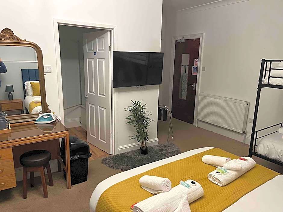 The Linden Leaf Rooms