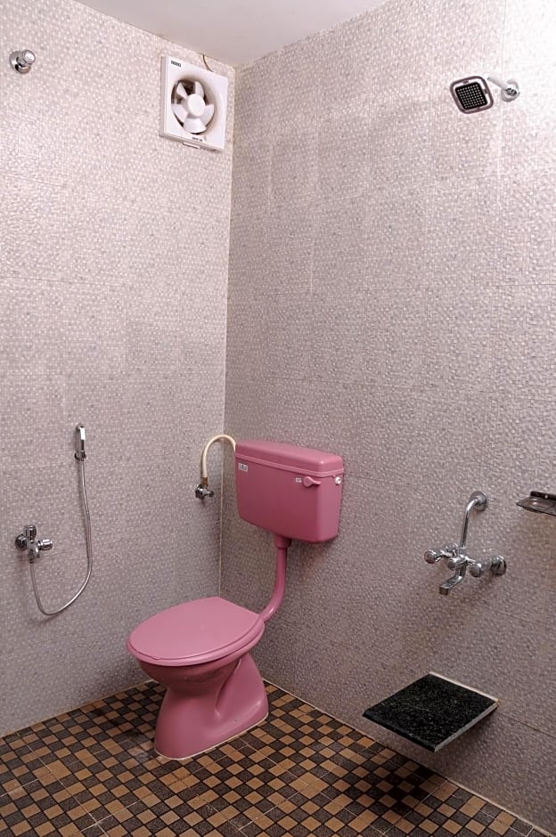 Photo 1 of 7 of Deluxe Single Room