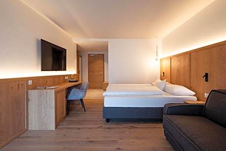 Exclusive Family Room with Balcony and Mountain View