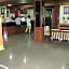 Sri Chumphon Hotel