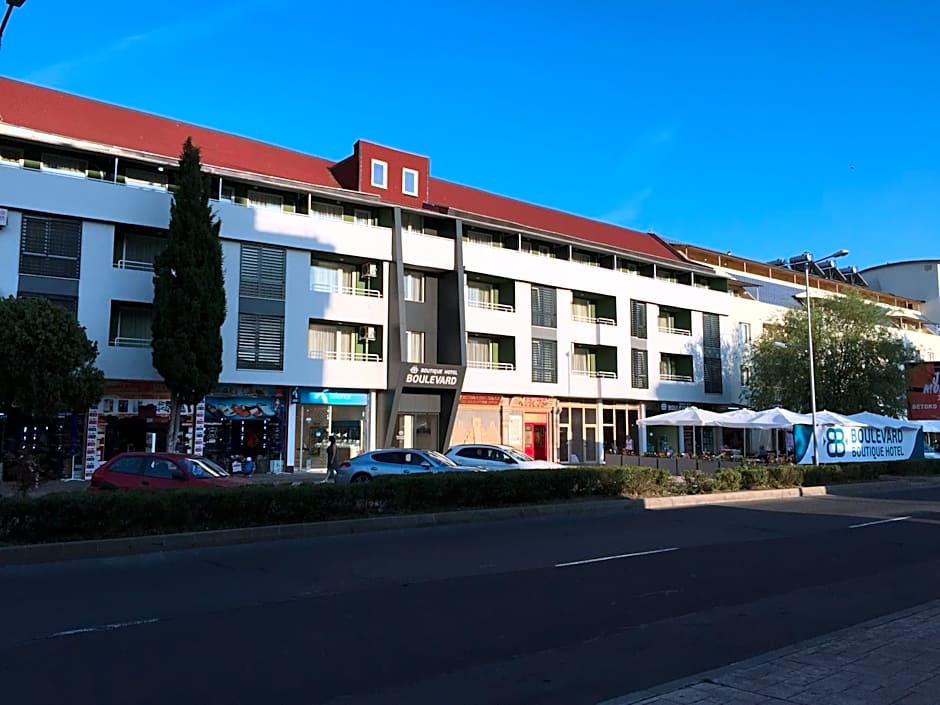 BSA Boulevard Boutique