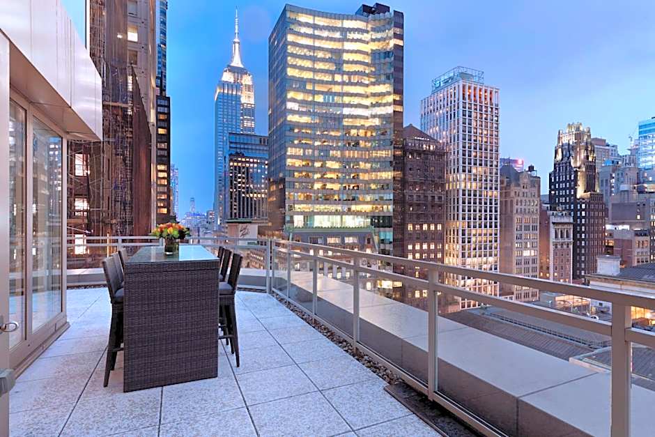 Andaz 5Th Avenue, By Hyatt