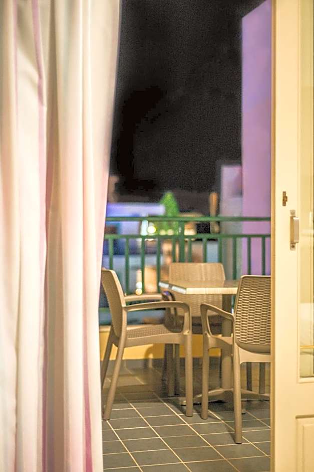 Stefania Studios by Estia