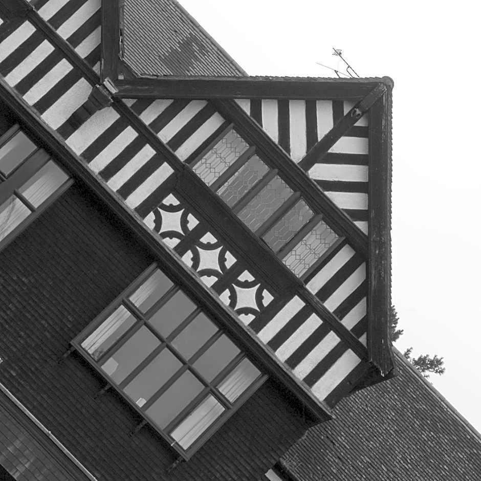 Britannia Royal Court Hotel