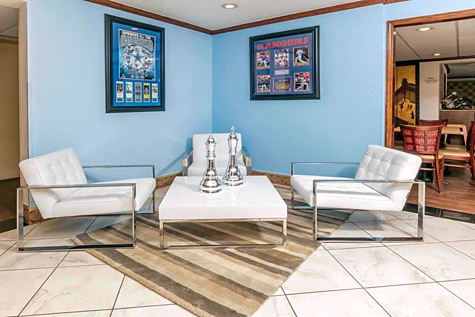 Baymont by Wyndham Arlington At Six Flags Dr