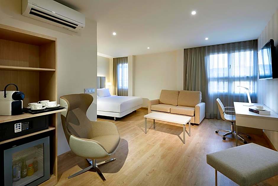 Photo 1 of 7 of Junior Suite