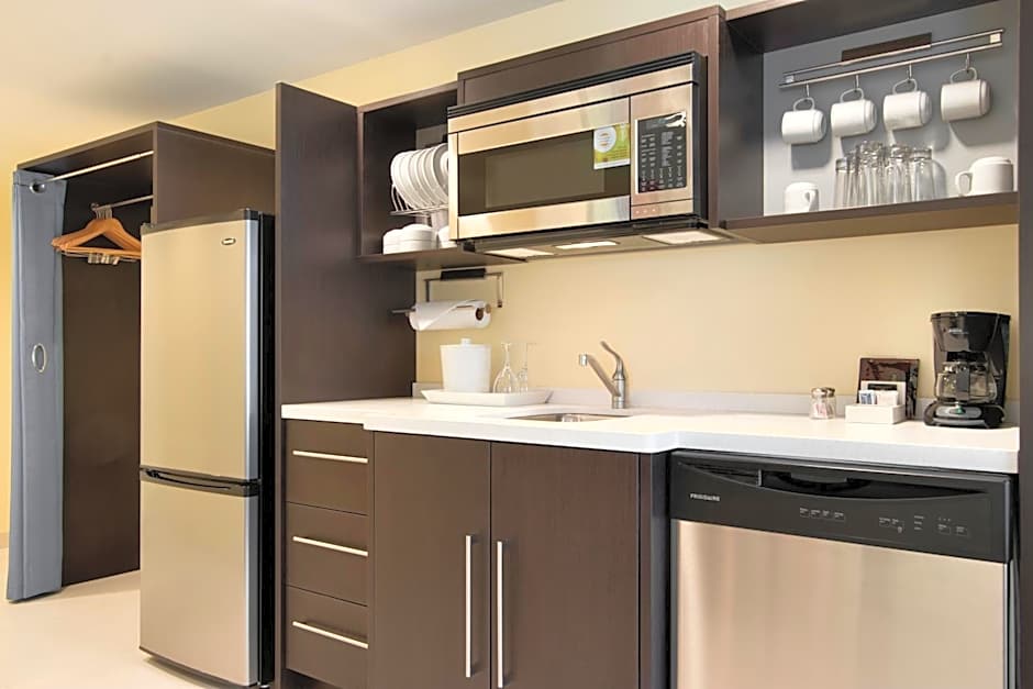 Home2 Suites by Hilton Fort St. John