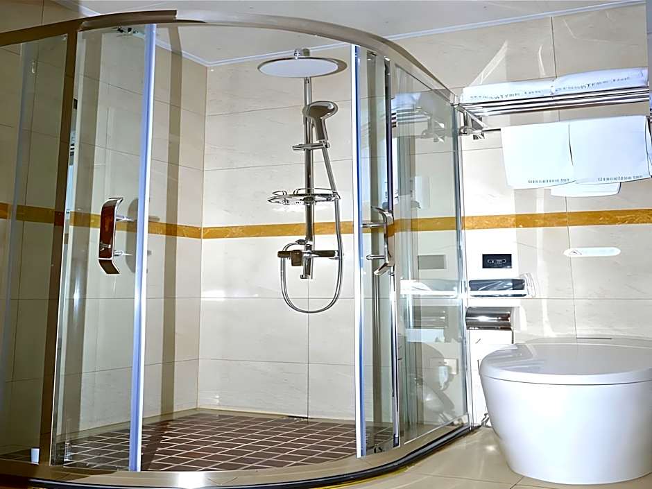 GreenTree Inn Chizhou Dongzhi County Lishan Xiushui Express Hotel