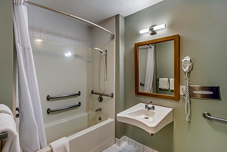 Quality Inn & Suites