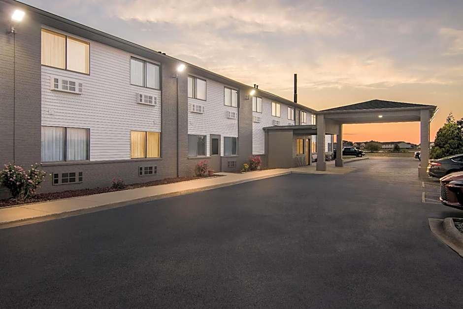 Super 8 by Wyndham Bourbonnais/Kankakee Area