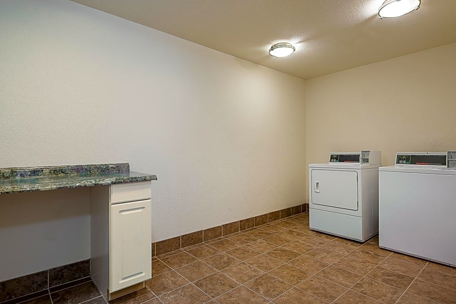 Holiday Inn Express and Suites Lafayette East By IHG