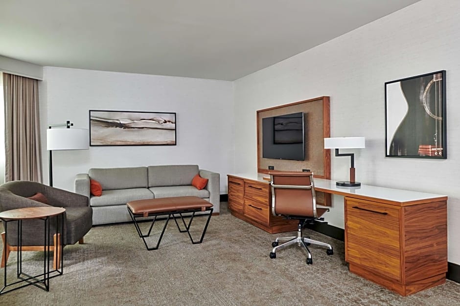 DoubleTree By Hilton Fullerton
