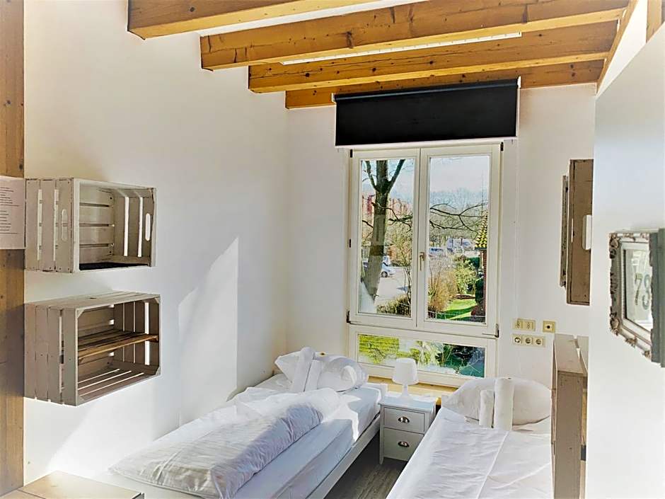 mybrand boardinghouse Volksdorf Self Check-in -free parking