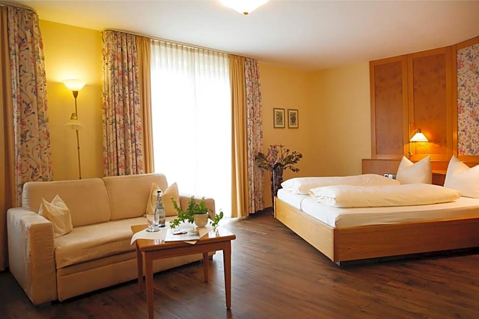 Photo 1 of 50 of Hotel & Restaurant Dornweiler Hof