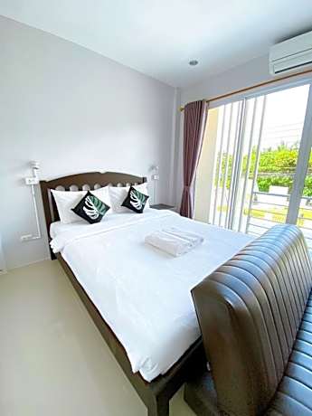 Queen Room with Balcony