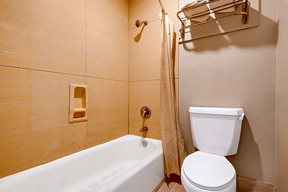 Hotel O Luxury Inn Channelview Baytown I-10