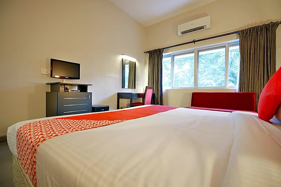 Super Townhouse Mookkannoor Tourist Home