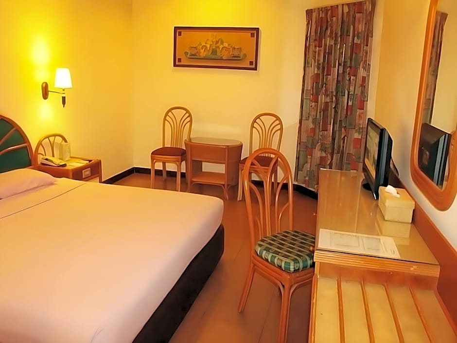 Losari Beach Hotel Makassar