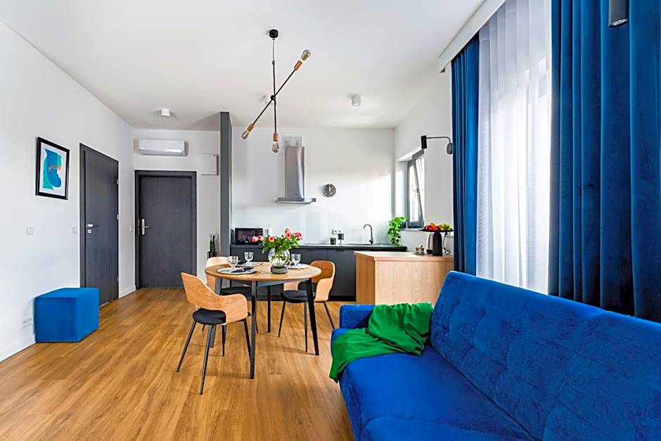 Apart House, Tylna 20