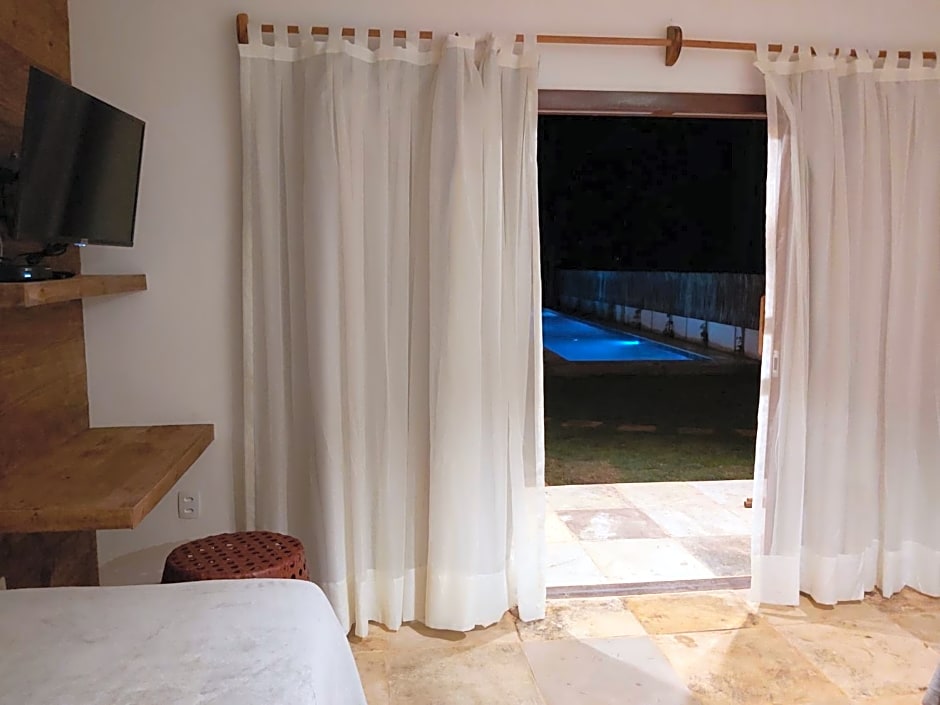 Pousada Flor de Lena- suíte Lírio -Icaraizinho