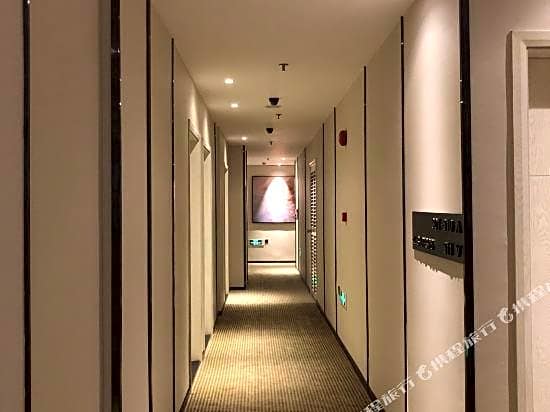 Manning Hotel (Guangzhou  Zhongshan Hospital  Dongshankou Metro Station)