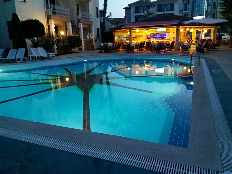 Side Papaya Apart Hotel