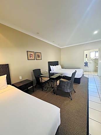 Accessible Deluxe Double or Twin Room