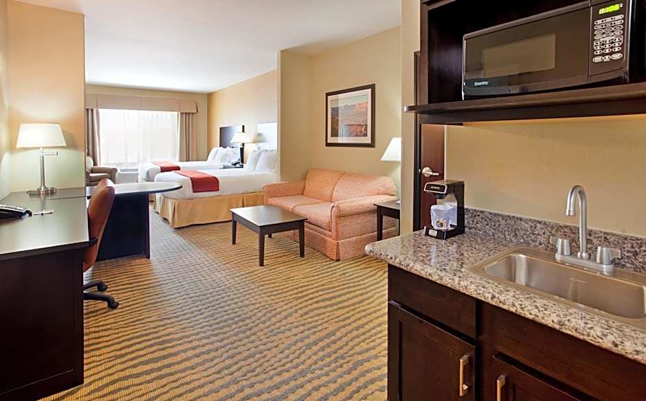 Holiday Inn Express & Suites Gallup East By IHG