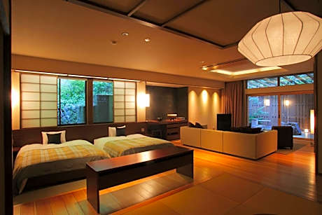 Suite with Hot Spring Bath
