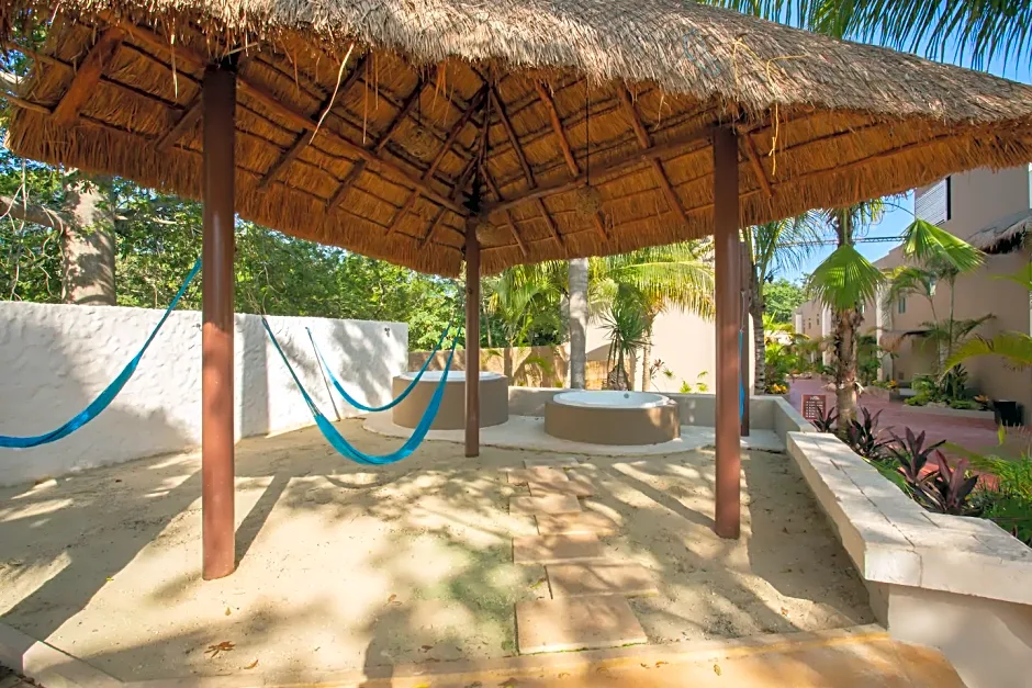 Casa Kaoba Hotel & Suites