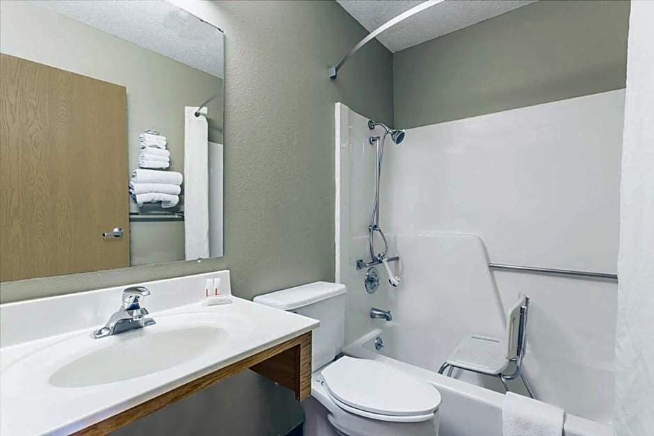 Super 8 by Wyndham Lexington