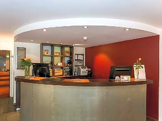Apart-Hotel Zurich Airport