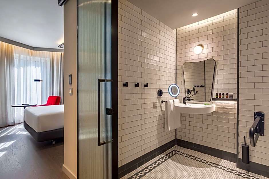 Canopy by Hilton Madrid Castellana