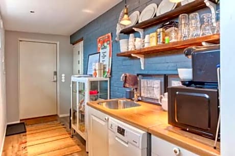 Beautiful home away from home near Stockholm city