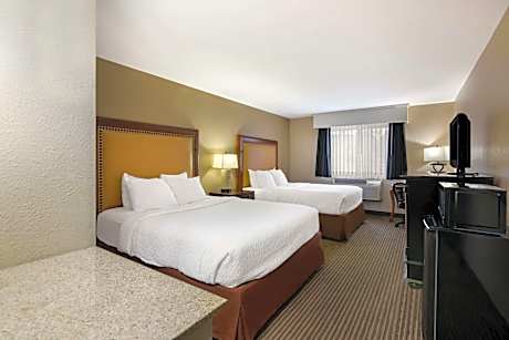 Queen Room with Two Queen Beds - Poolside