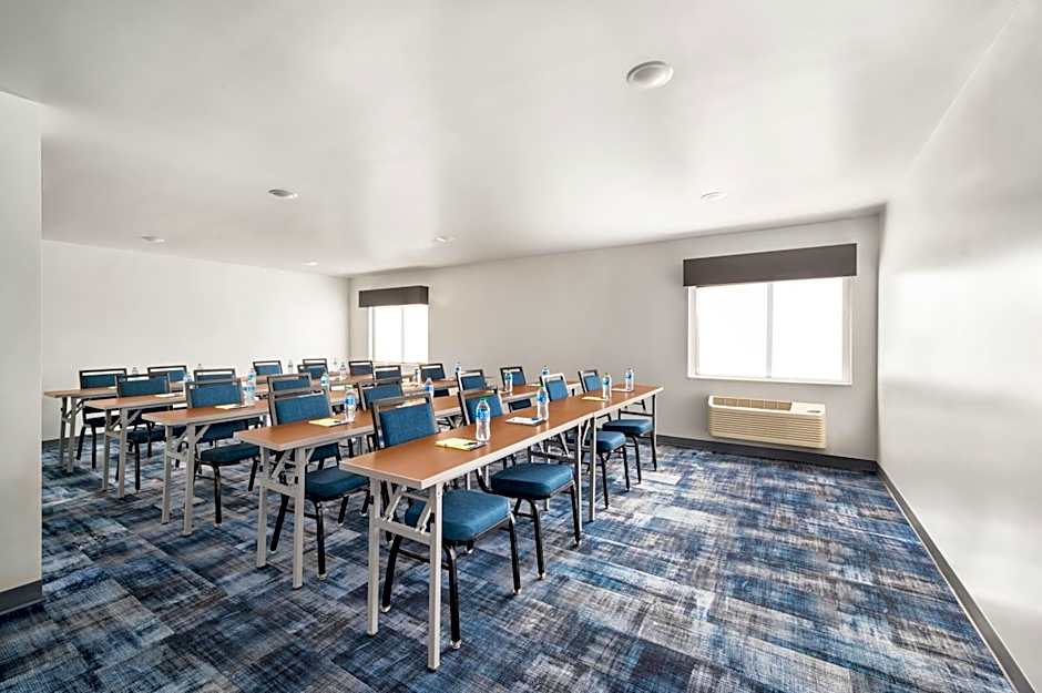 La Quinta Inn & Suites by Wyndham Columbus Dublin