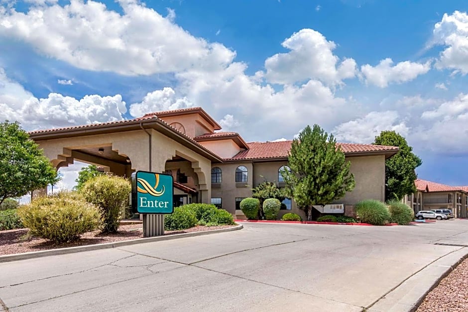 Quality Inn & Suites Gallup I-40 Exit 20