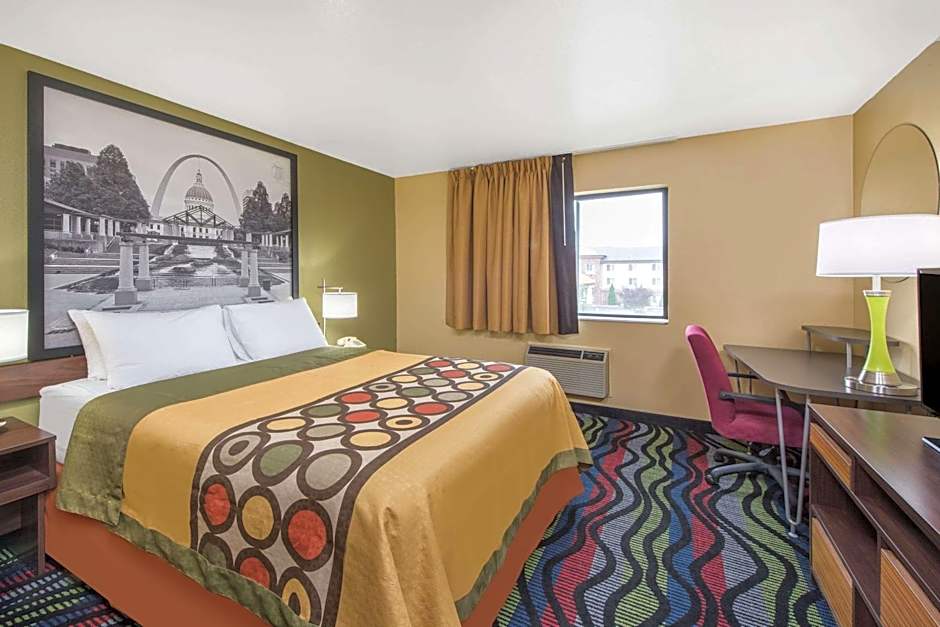 Super 8 by Wyndham Farmington