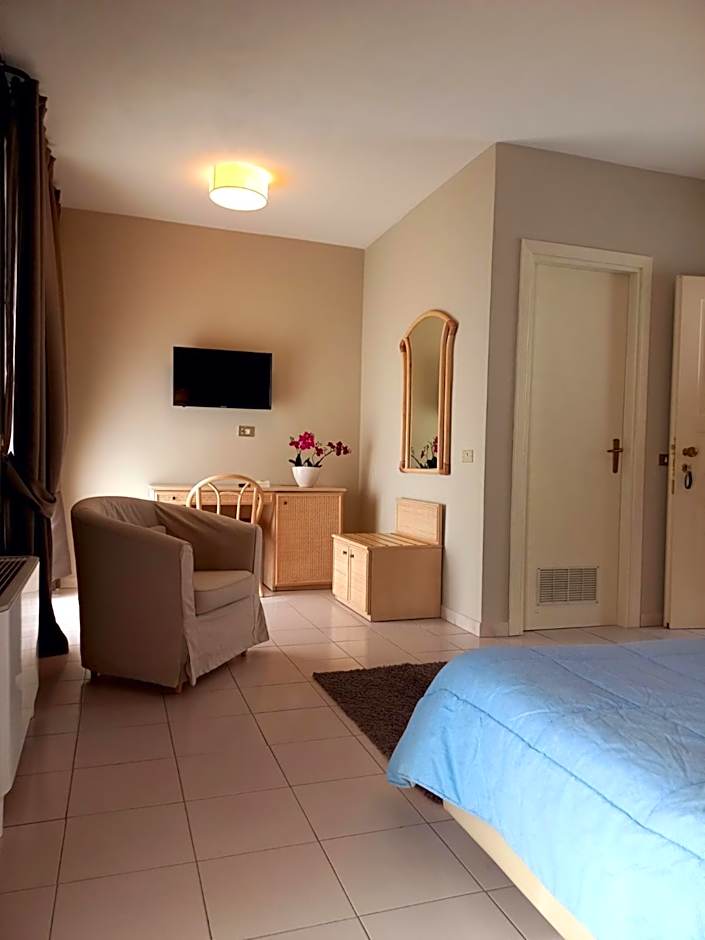 River Park Hotel