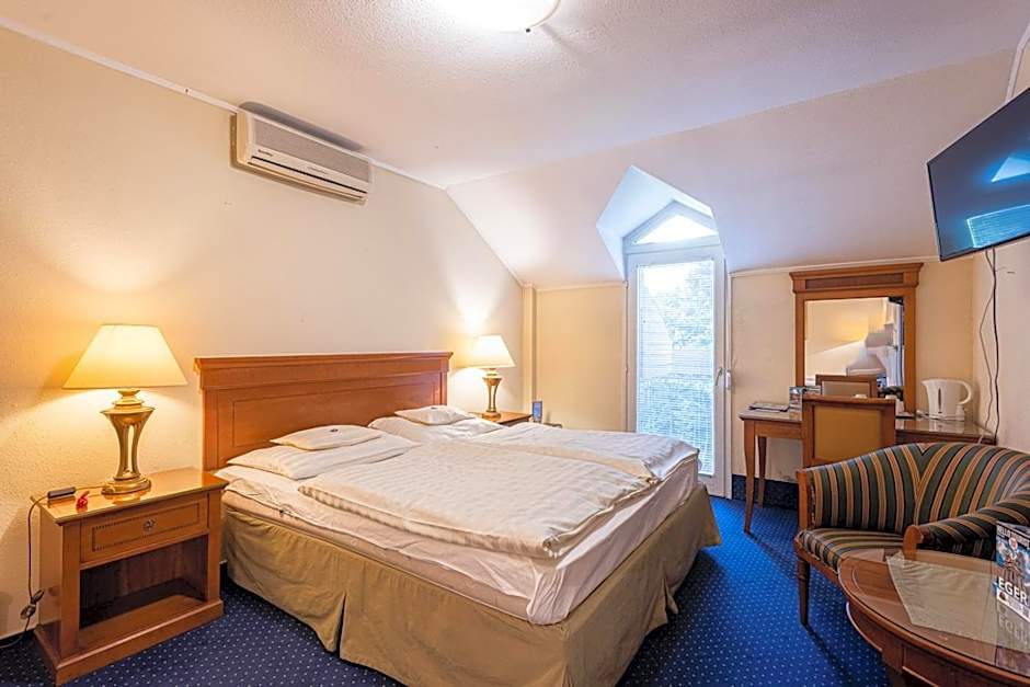 Hotel Romantik Eger