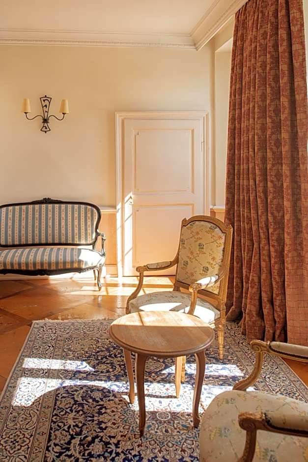 Château des Comtes de Challes
