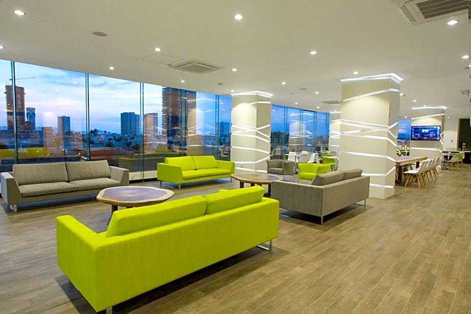 Holiday Inn Express & Suites Puebla Angelopolis By IHG