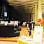 Alvarez Hotel