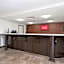 Red Roof PLUS & Suites Opelika